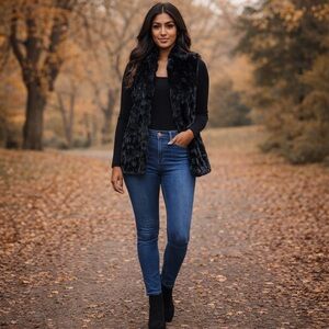 Multiples Black Faux Fur Vest Petite Medium PM Sleeveless Open Front Cozy Winter